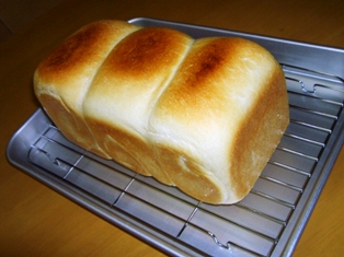 みかさんのリーン生地で食パン