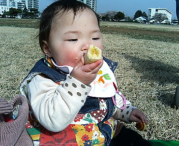食べる３