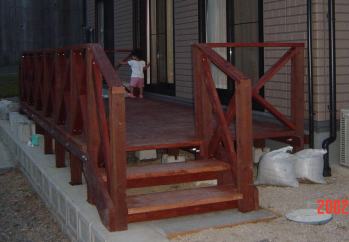 wooddeck1.JPG