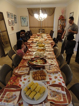 Thanksgiving Dinner table setting 2.jpg