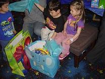 Neo's 3rd BD Party March 10, 2007 1a (34).JPG