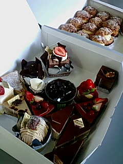 4月17日差し入れのケーキ