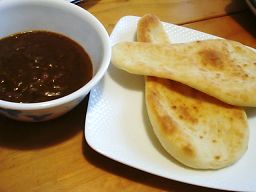 リトルスプーンアサヒドウ　カレーとナン