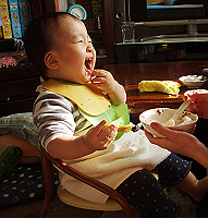 わ～ぃ♪自分で食べたよー