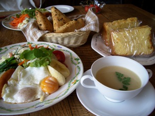 アリスガーデン 朝食.jpg