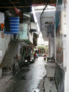 路地.jpg