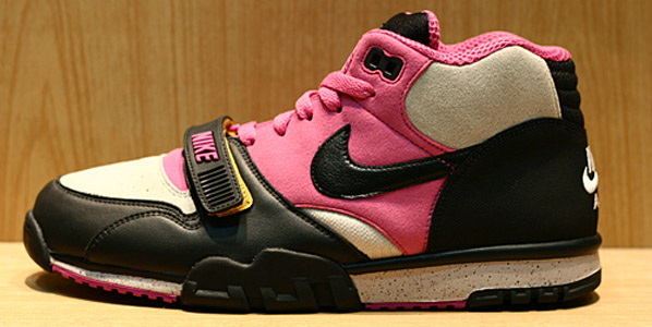 Nike Air Trainer 1 BLACK X PINK kotobuKICKS