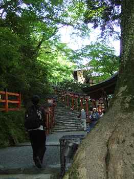 貴船神社階段.jpg