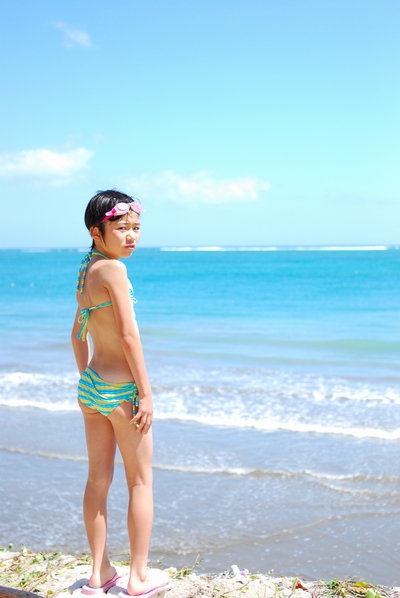 ranka with sea.jpg