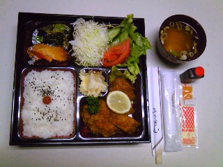 とんかつ弁当.jpg