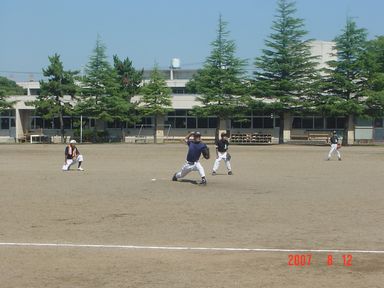 親善野球(19.8.12) 008s.jpg