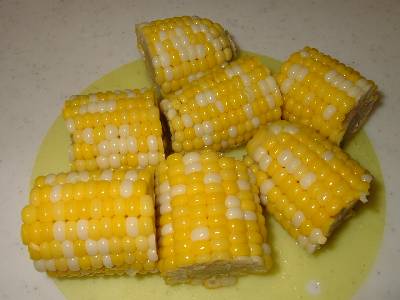 とうもろこし　三