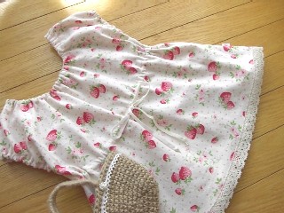 いちごスモック３