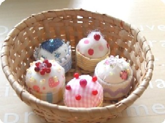 ケーキのピンクッション２