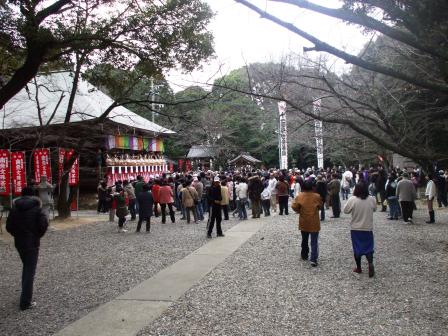 090222餅投げ 002.jpg