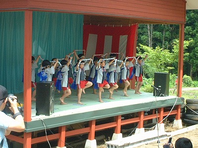 保育園男子お遊戯