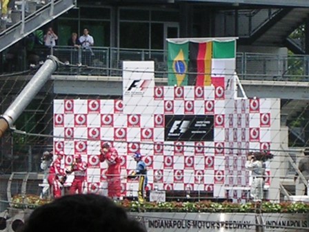Podium 4