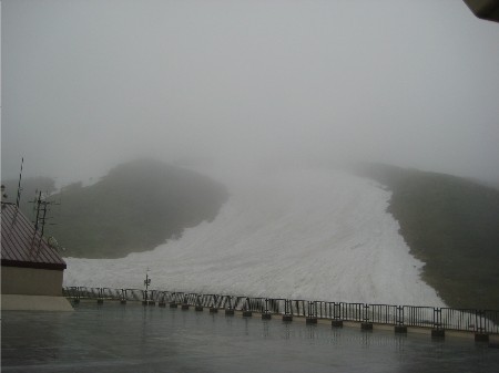 室堂の残雪