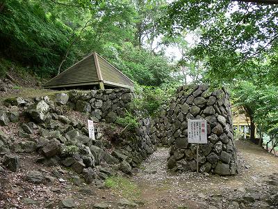 高鉢山