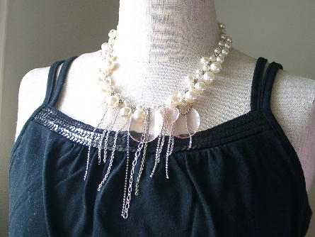 グラスパールのネックレス