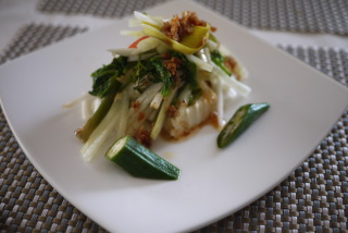 春野菜と豆腐のサラダ　桜えびドレッシング