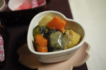 芽キャベツとすり身入りお揚げの西京風