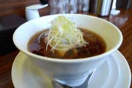 アイバンラーメンの醤油ラーメン