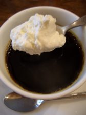 コーヒーと生クリーム