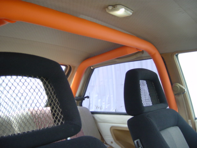 ロールバー　モチろん車検対応.JPG