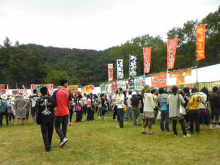 牛タン串は長蛇の列