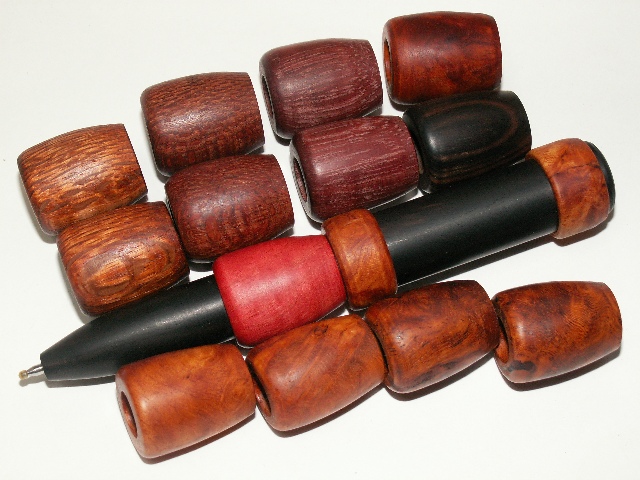 着せ替えボールペンと着せ替えパーツ