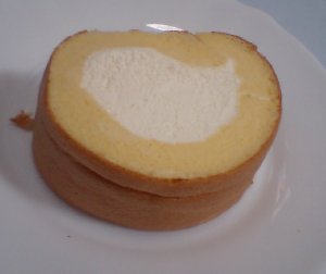 ロールケーキ「8bロール」