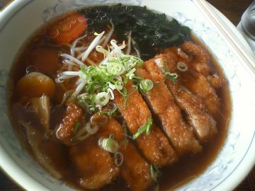 升金カツラーメン