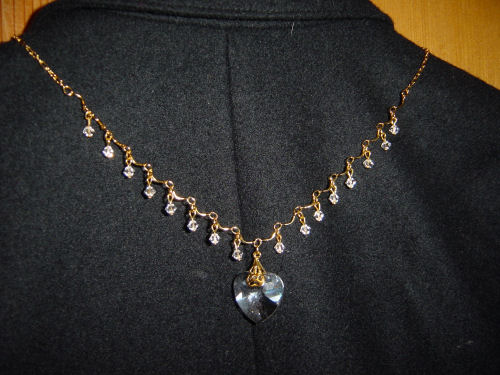 クリスタルハートネックレス.JPG