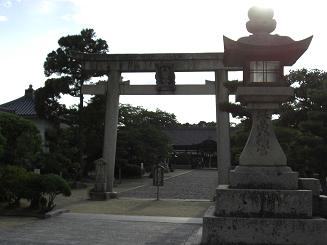 誉田八幡宮・鳥居