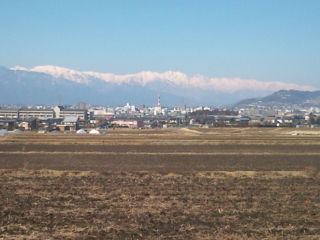 実家からの風景…２月の北アルプスはキレイだよ