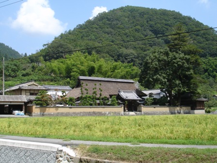 藁葺き屋根