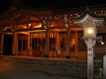 貴船神社・本殿