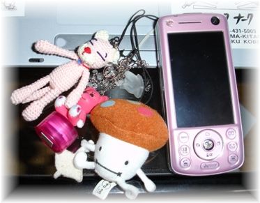 mini編みネコ＆携帯電話