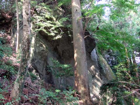 雷電岩