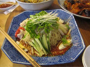 坦々冷麺