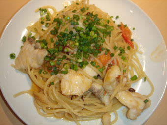 アンコウ＆トマトのアーリオーリオ