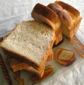 梨酵母食パン.JPG
