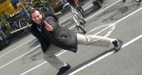 すぐカンフー！決まったポーズ！さすがチャック！