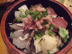 地魚ビックリ丼