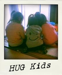 HUG KIDS