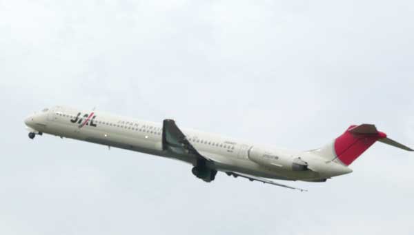 JAL1384便テイクオフ_4