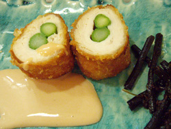 鶏肉アスパラ巻揚げ