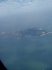 島が見えてきました、まもなく到着です