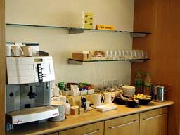 マシーンの近くにも飲み物